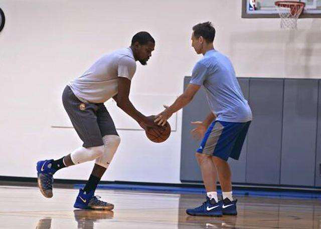 在这样的叙 在这样的叙